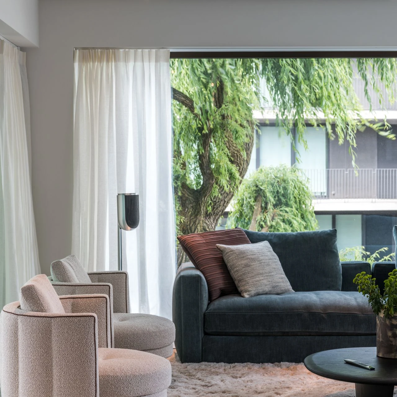 Ruimte met B&O speaker