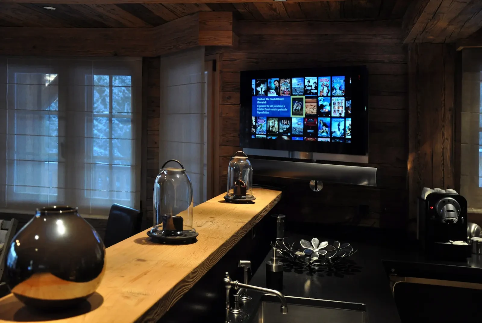 Bar met scherm