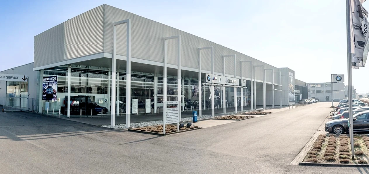 BMW garage